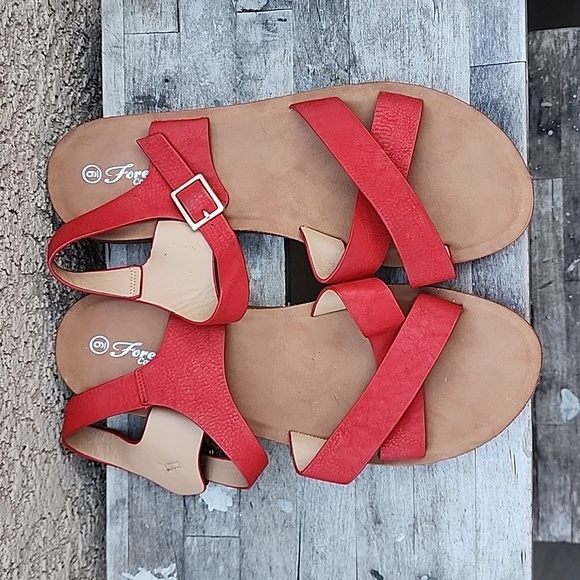 Forever Comfort Sandals - Picture 2 of 6